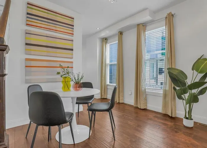 Сasa de vacaciones Housepitality - The Game House - 2 Br Columbus