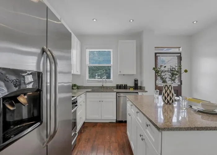 Сasa de vacaciones Housepitality - The Game House - 2 Br Columbus